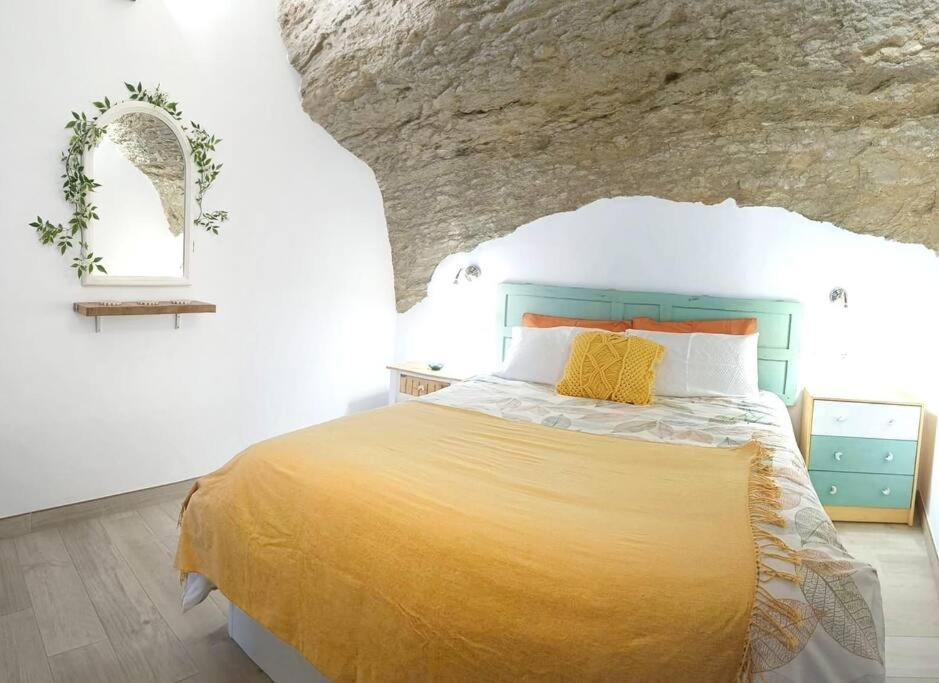 Casa Cueva La Luna Setenil De Las Bodegas Exterior photo